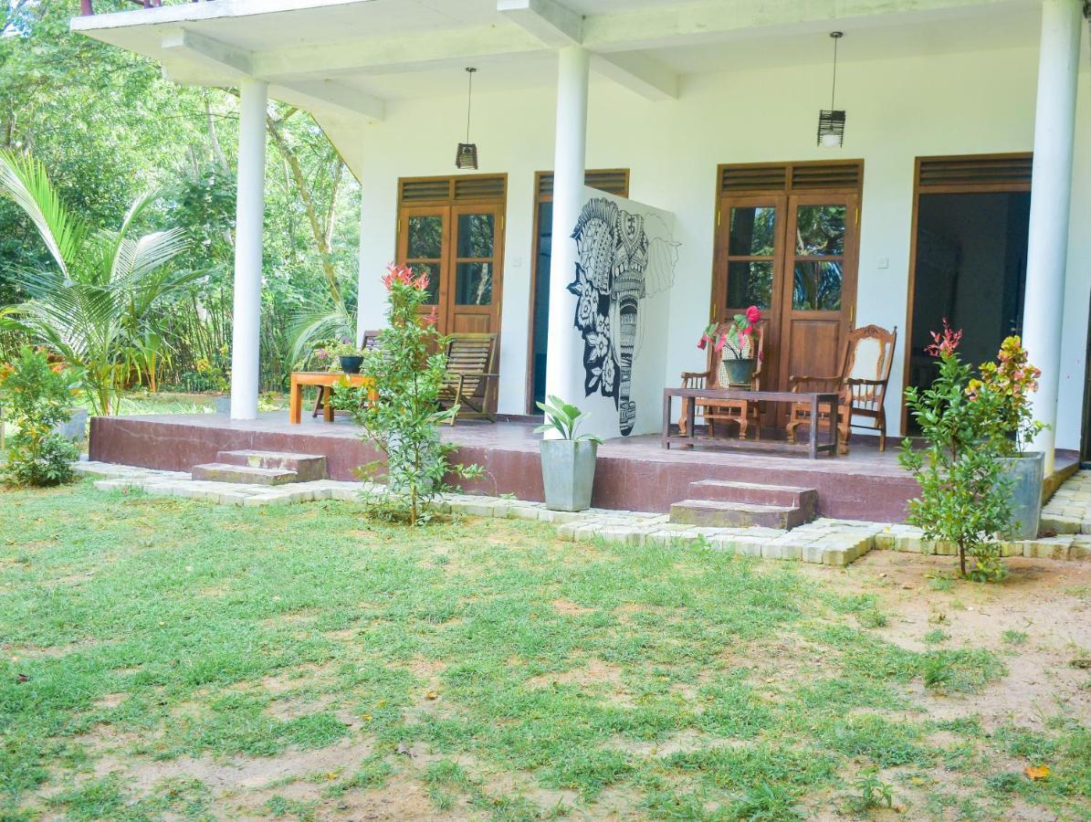 King'S Elephant Cabanas & Restaurant Tangalle Exterior foto